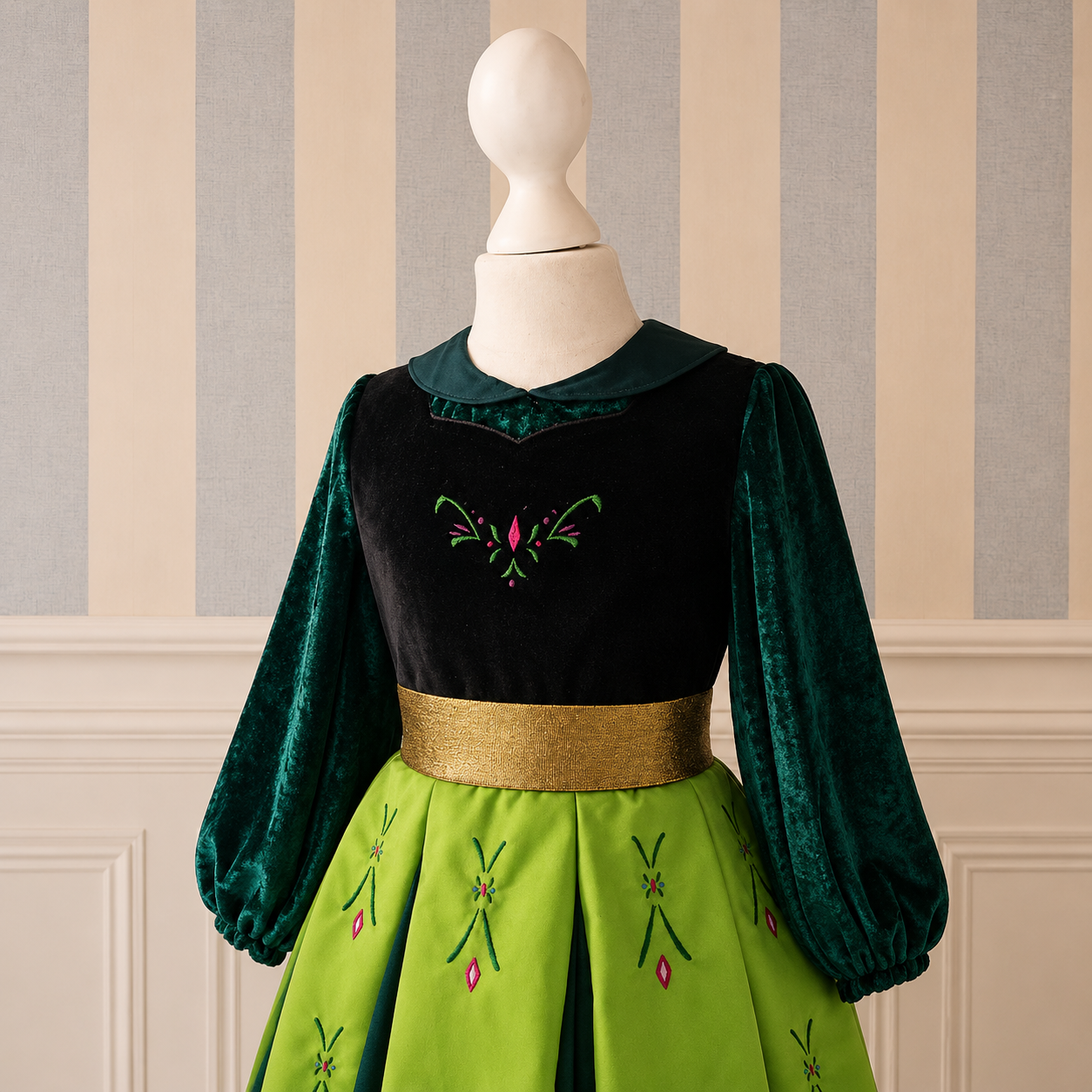 Girls Green Nordic Princess Costume – Embroidered Velvet Fairytale Dress