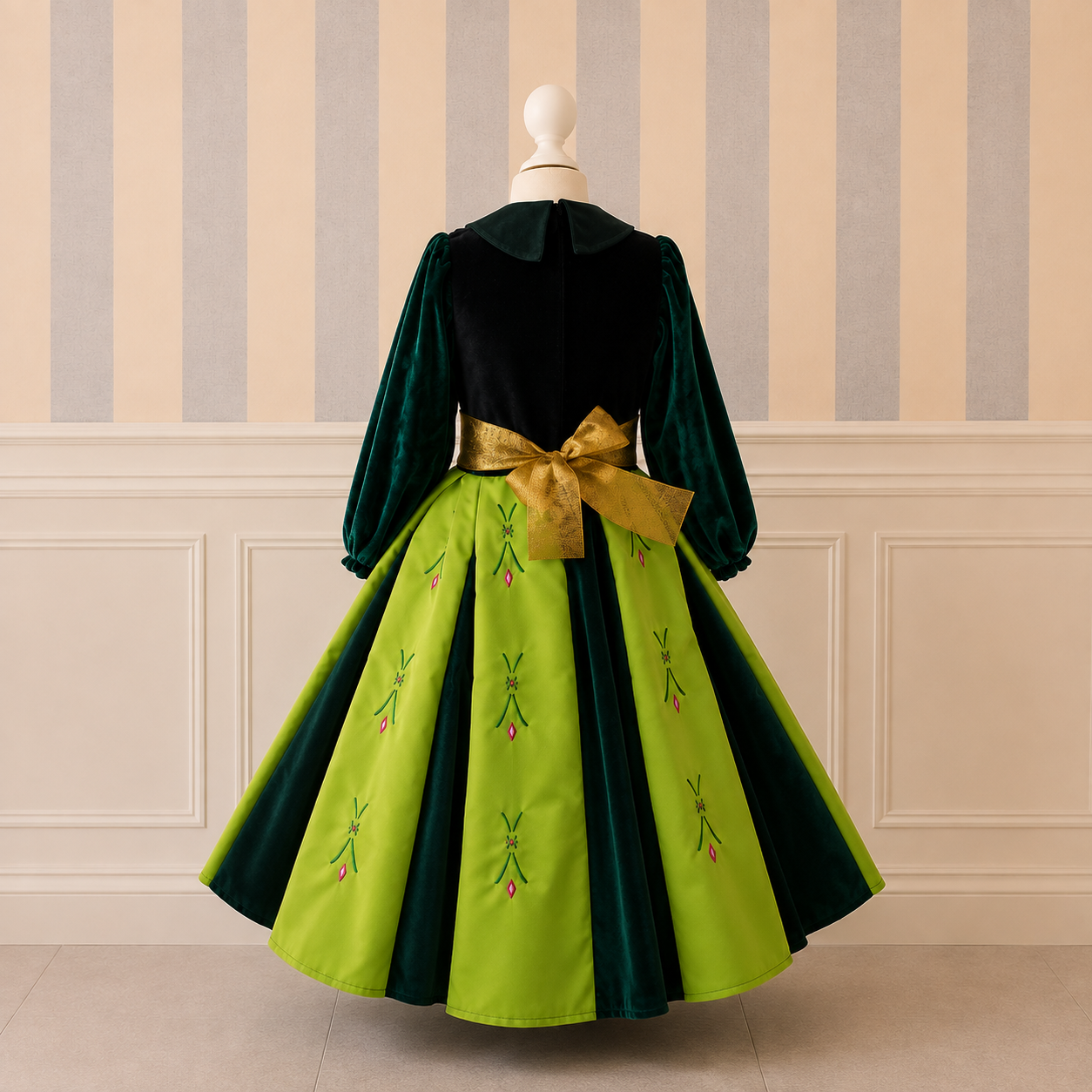 Girls Green Nordic Princess Costume – Embroidered Velvet Fairytale Dress
